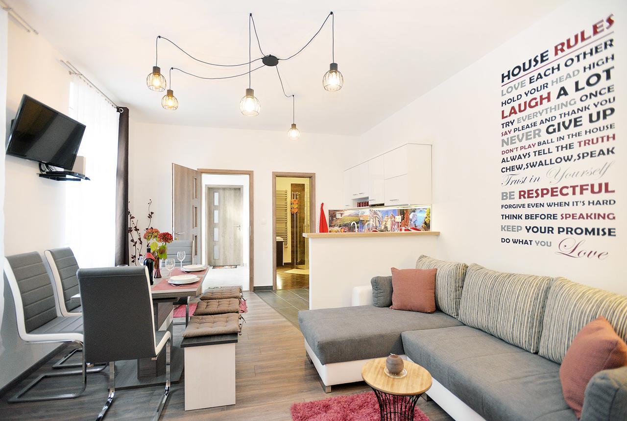 Nobilis Apartman Eger Ngoại thất bức ảnh