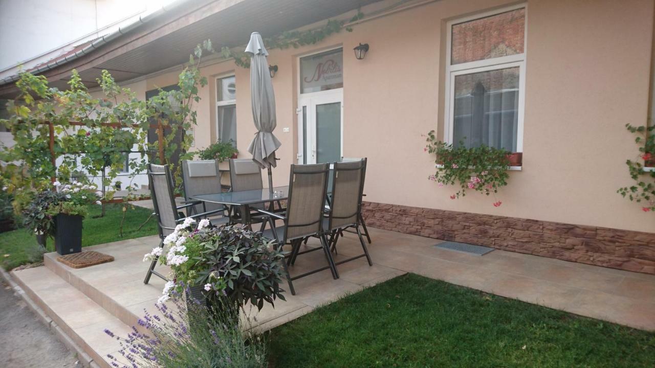 Nobilis Apartman Eger Ngoại thất bức ảnh